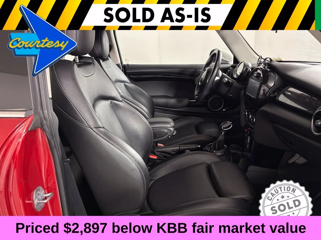 Used 2015 Red MINI Base image 34