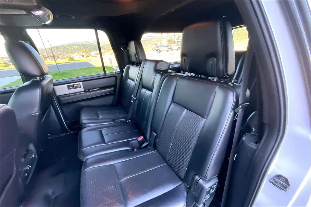 Used 2017 White Ford Limited image 26