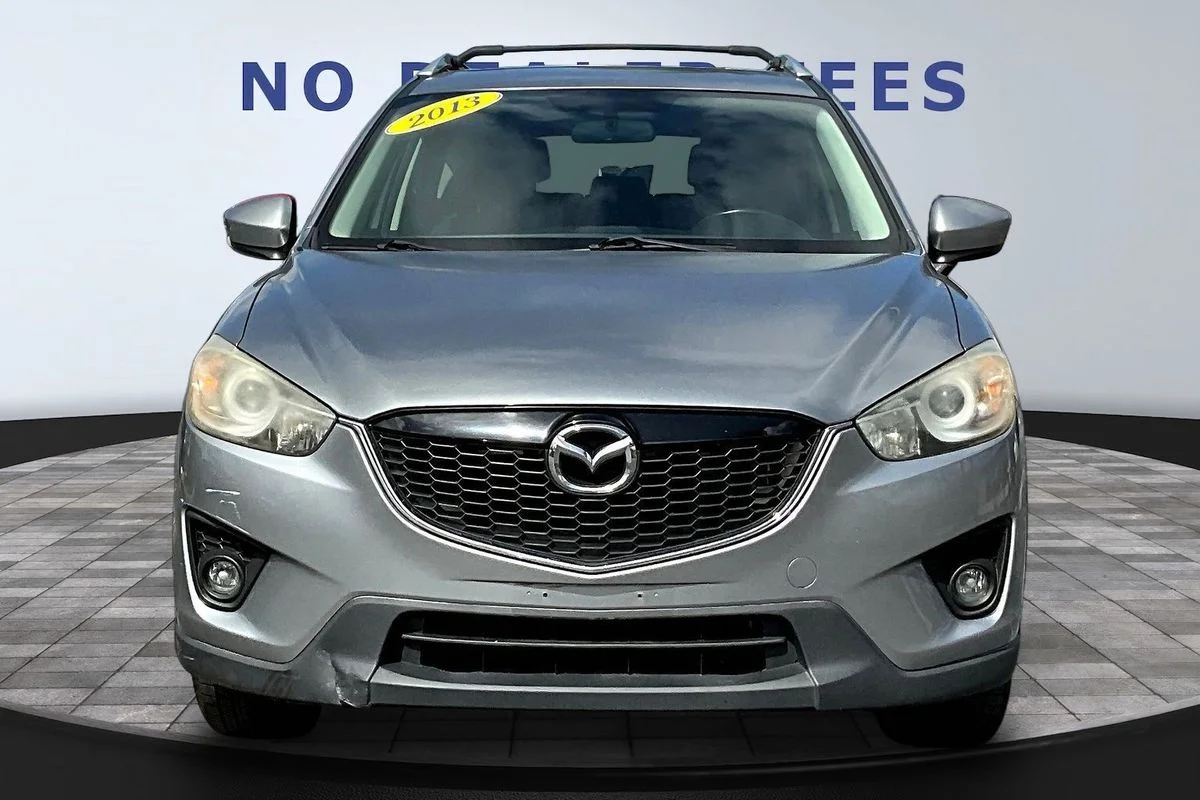 Used 2013  Mazda Touring image 2