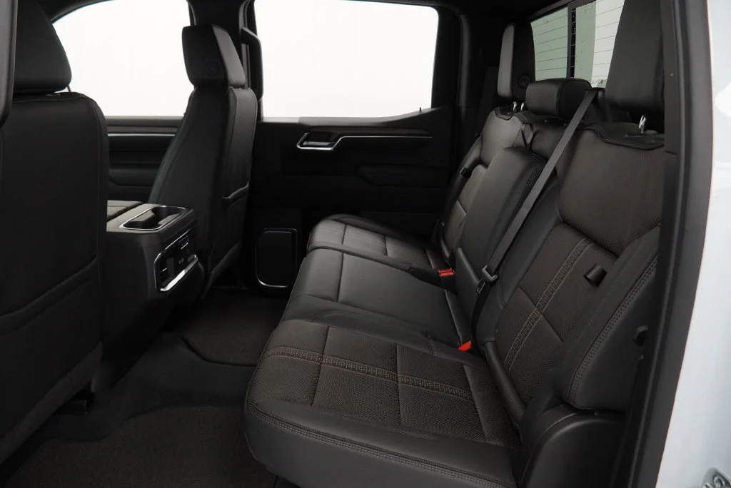New 2026 Polar White Tricoat Chevrolet High Country image 12