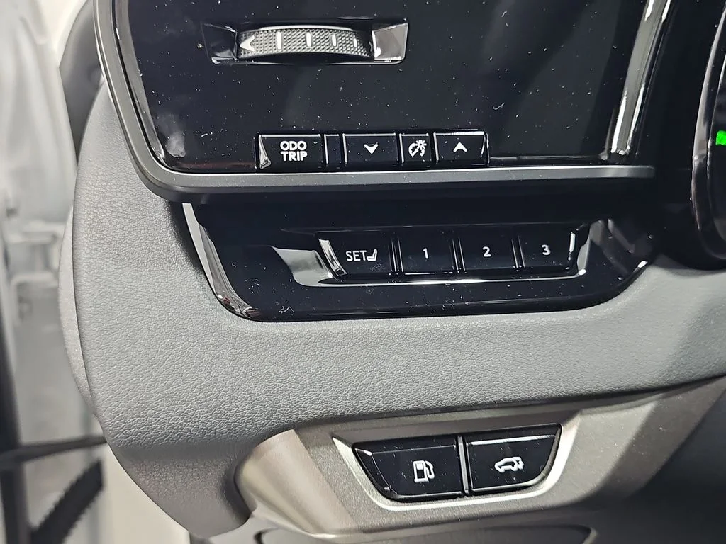 New 2026 Eminent White Pearl Lexus LUXURY AWD image 25
