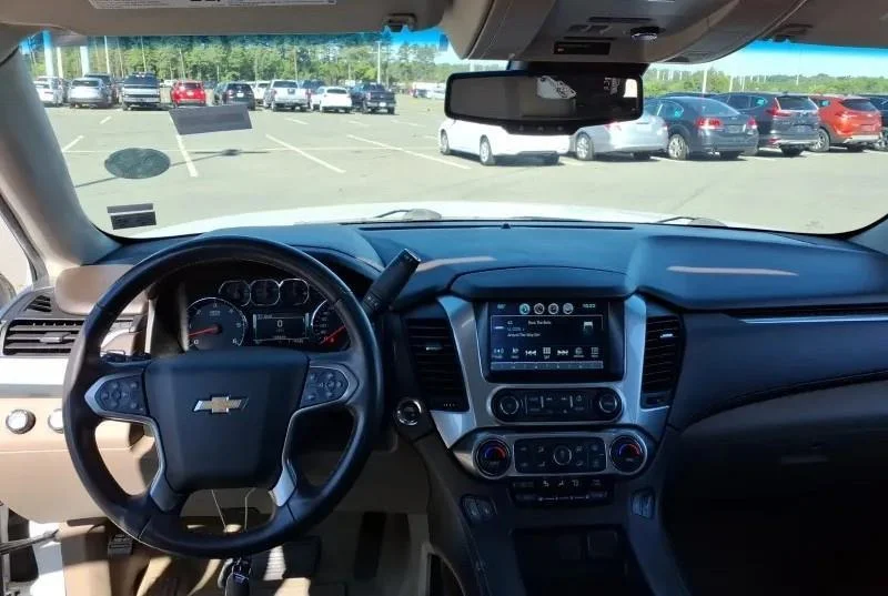 Used 2019 Summit White Chevrolet LT image 4