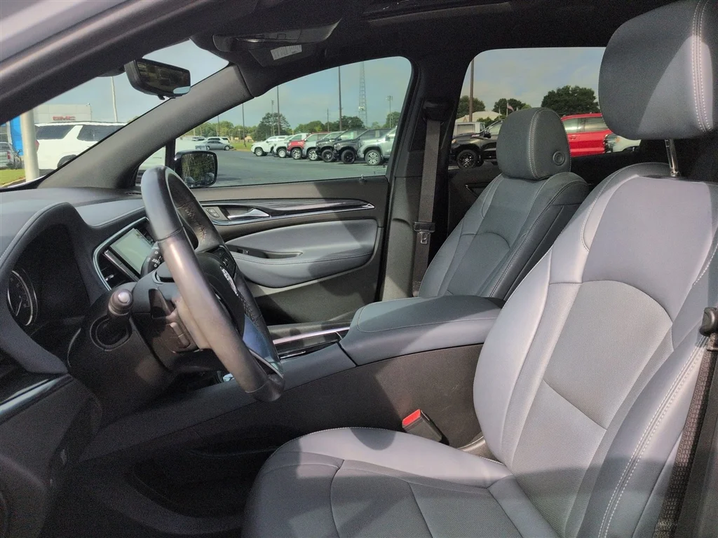 Used 2024 White Frost Tricoat Buick Essence image 20