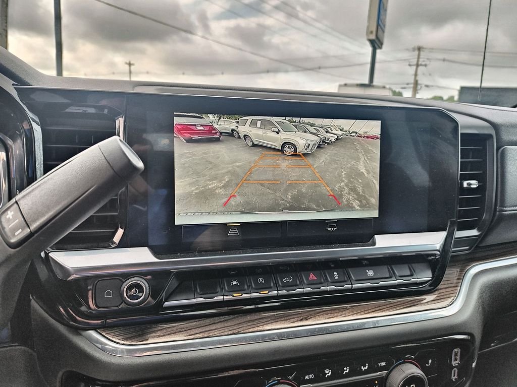 Used 2024 Gray Chevrolet LT image 17