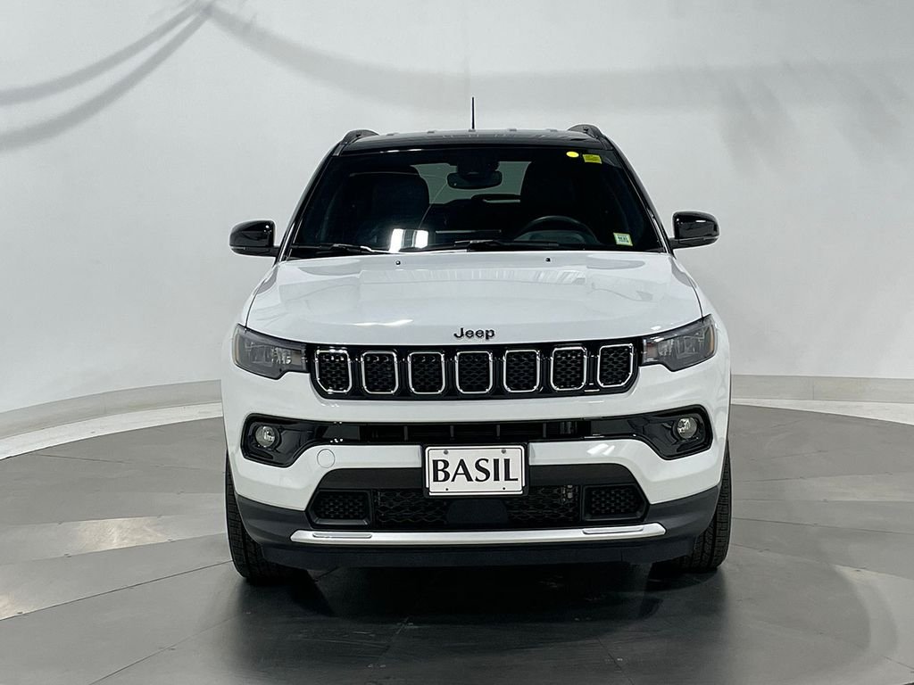Used 2023 White Jeep Limited image 9