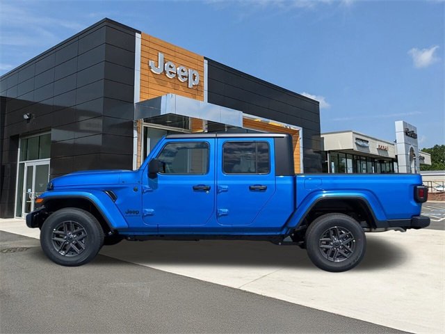 2025 Jeep Gladiator Sport S photo 4