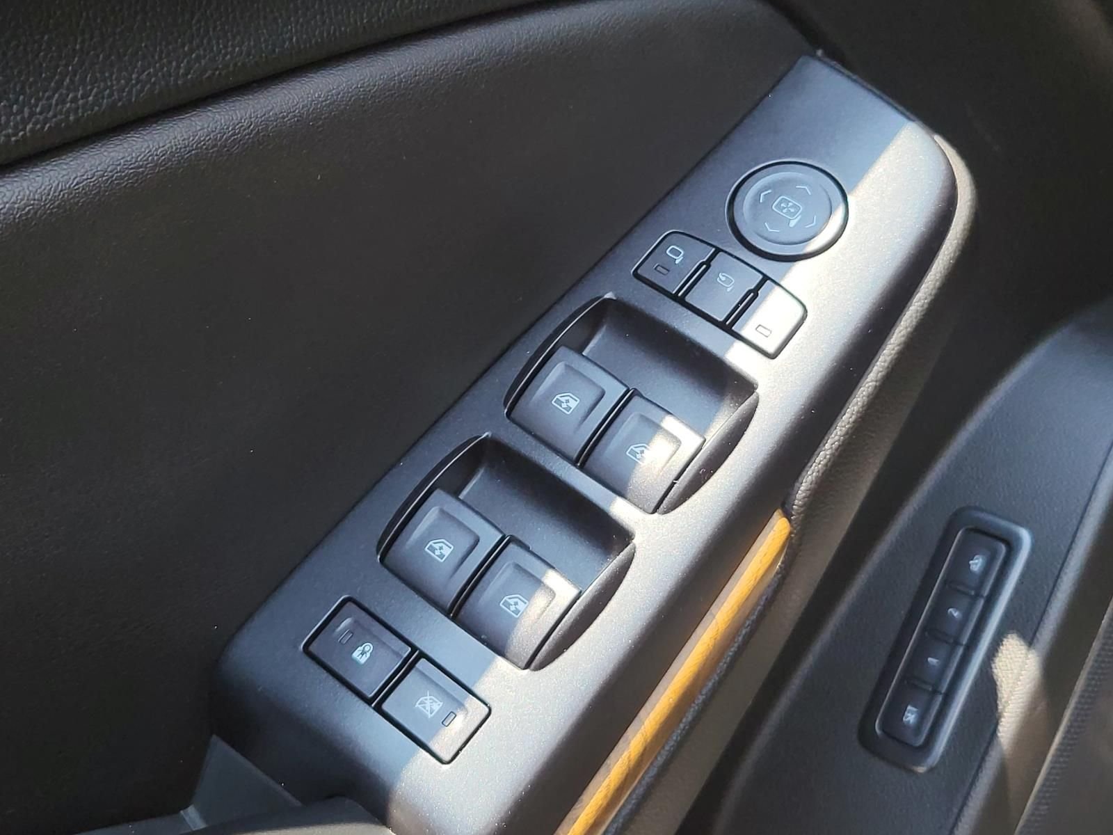 Used 2019 Onyx Black GMC Denali image 20