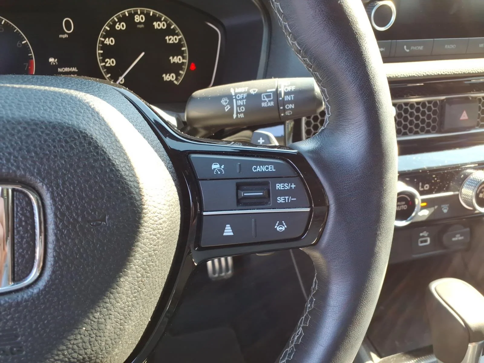 2024 Honda Civic Hatchback Sport - Photo 12