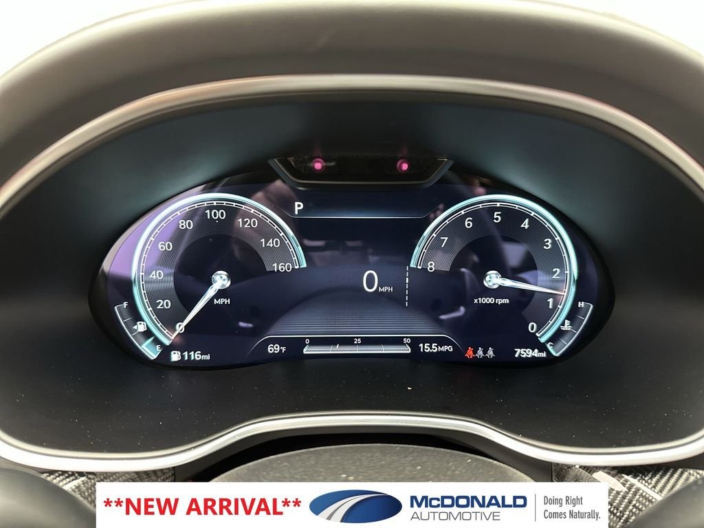 Used 2024 White Genesis 3.5T image 15