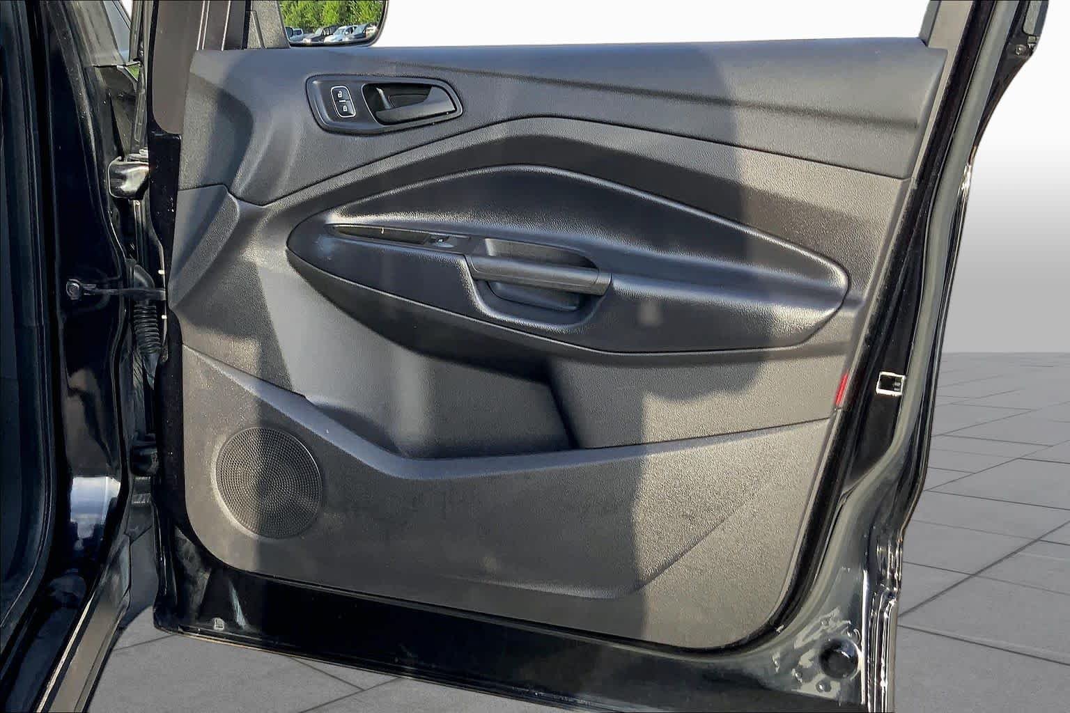 Used 2019 Agate Black Metallic Ford S image 18