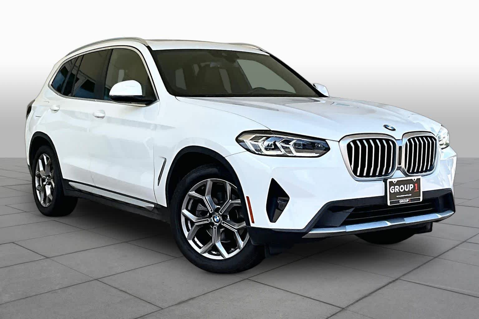 Used 2023 Mineral White Metallic BMW sDrive30i image 3