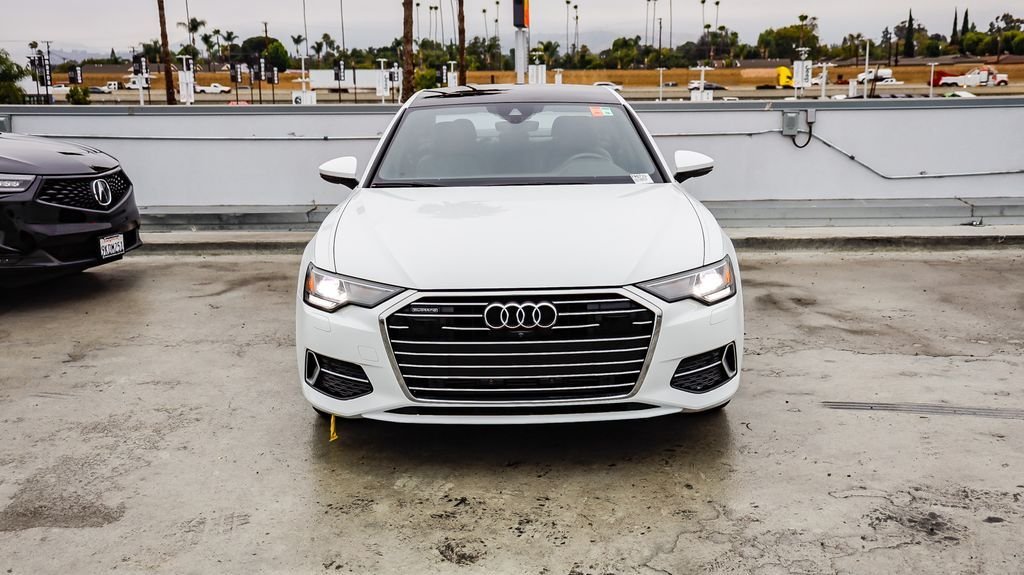Used 2023 Ibis White Audi 45 Premium image 3