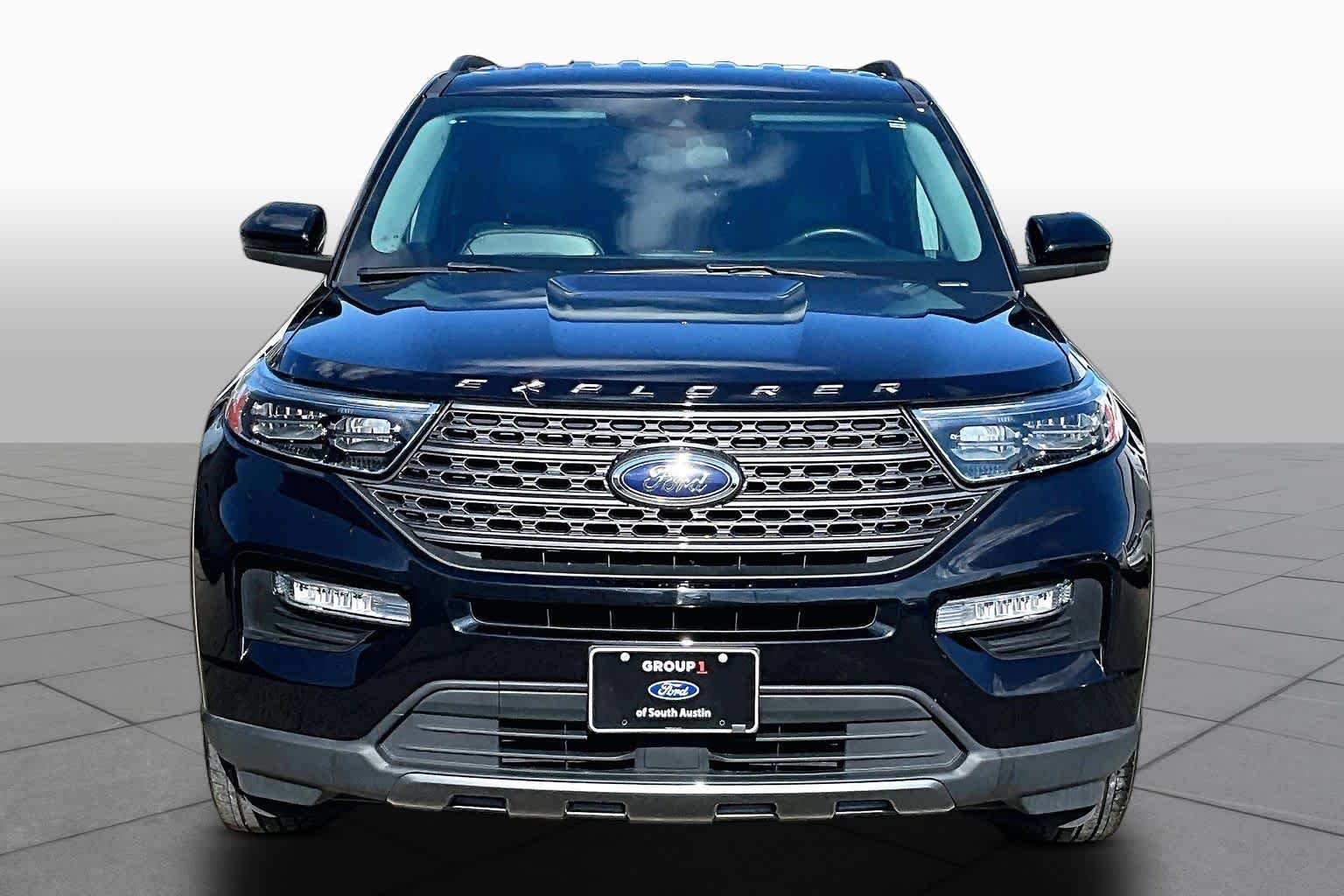 Certified Used 2024 Agate Black Metallic Ford XLT image 4
