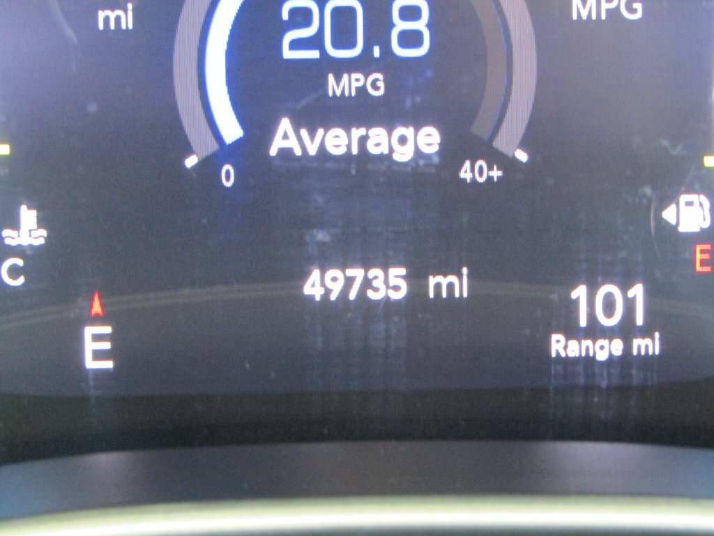 Used 2021 Silver Chrysler Touring L image 28