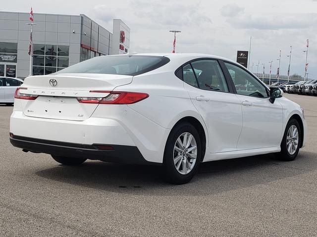 Used 2025 White Toyota LE image 5