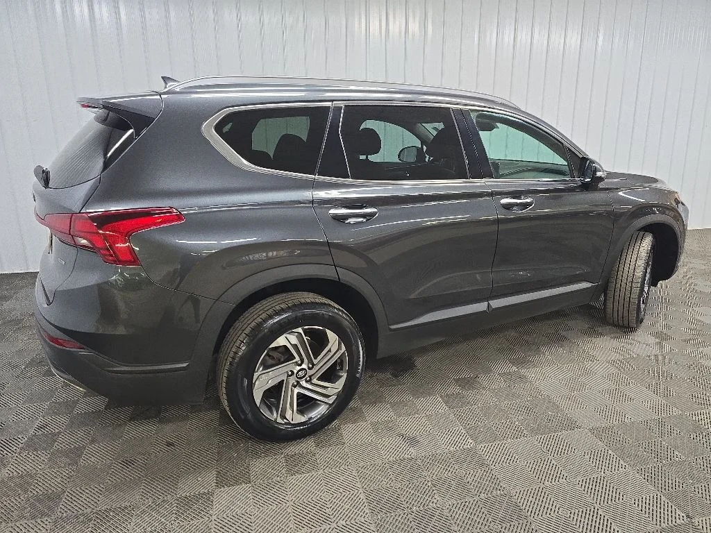 Used 2023 Gray Hyundai SEL image 3