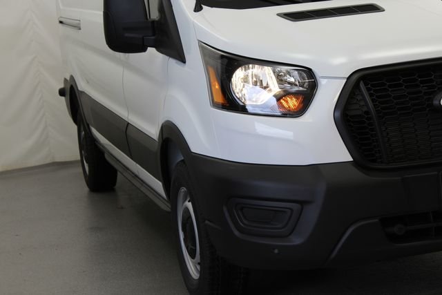 New 2026 Oxford White Ford Cargo Van image 3