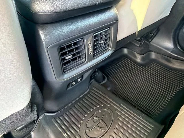 2019 Toyota RAV4 Limited - Photo 17