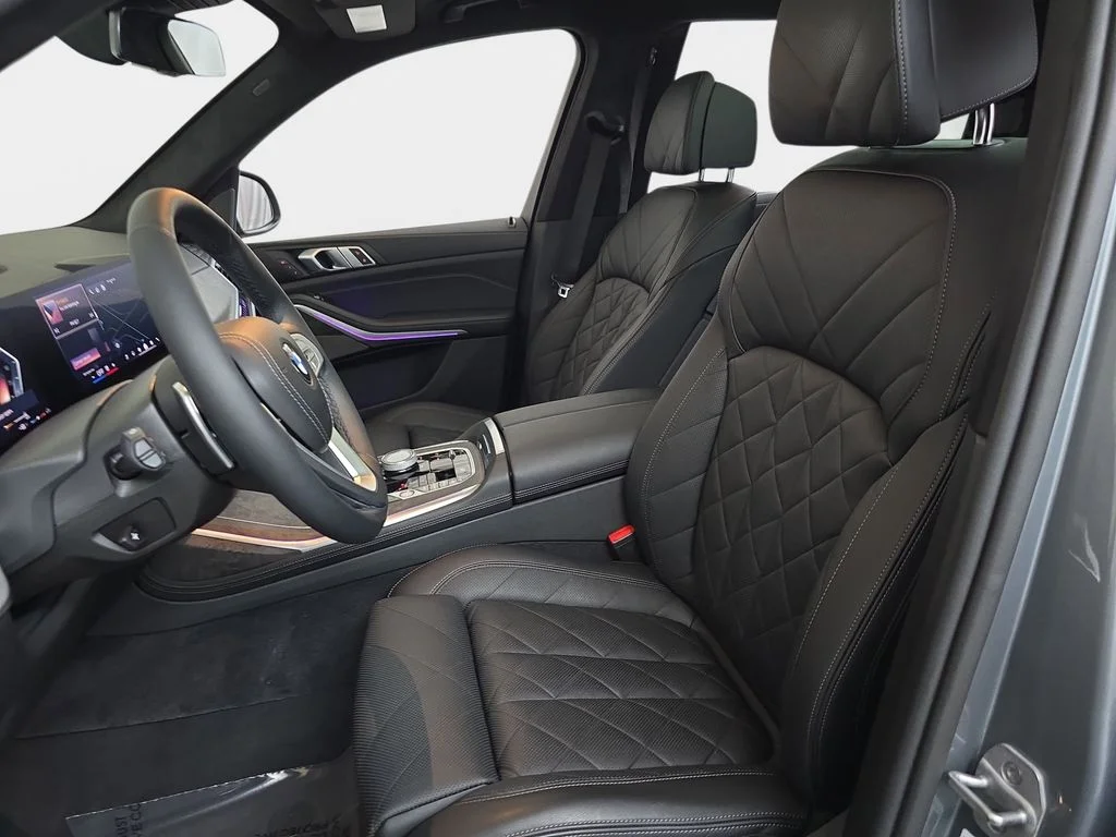 Used 2024 Skyscraper Gray Metallic BMW xDrive40i image 18
