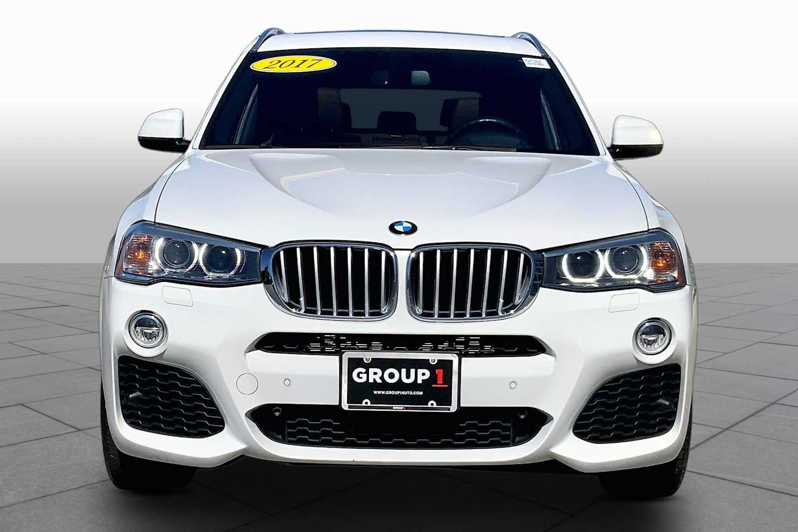 Used 2017 Alpine White BMW xDrive28i image 4