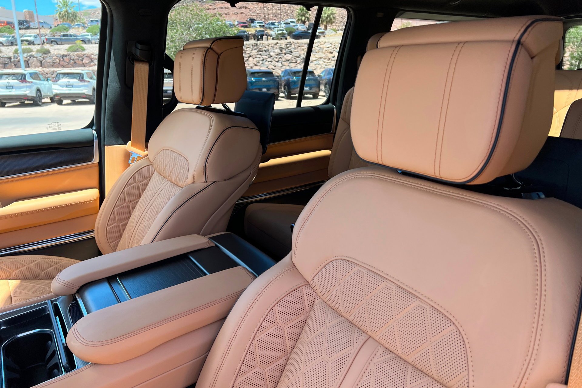 New 2026 Steel Blue Exterior Paint Jeep Summit Reserve image 17
