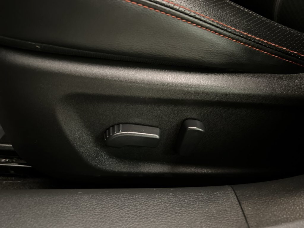2025 Nissan Altima SR - Photo 12