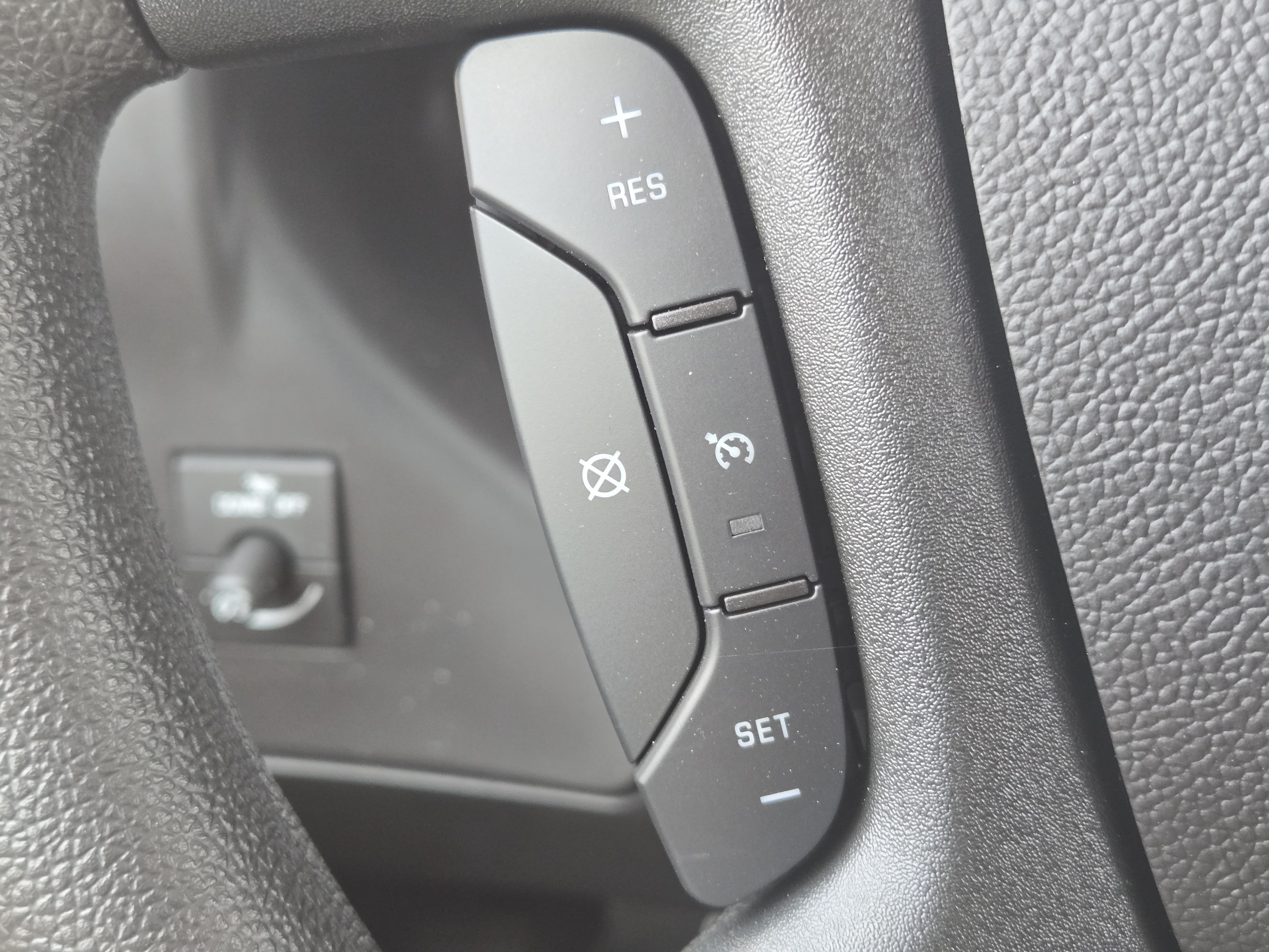 2025 Chevrolet Express Cargo Work Van - Photo 19