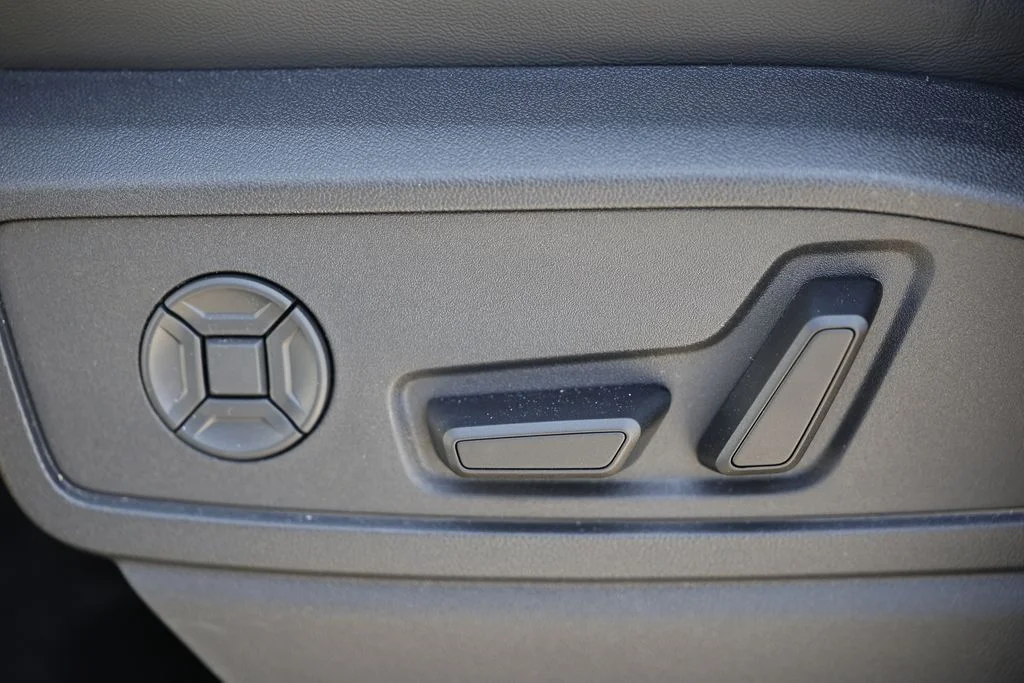 New 2026 Glacier White Metallic Audi Premium Plus image 22