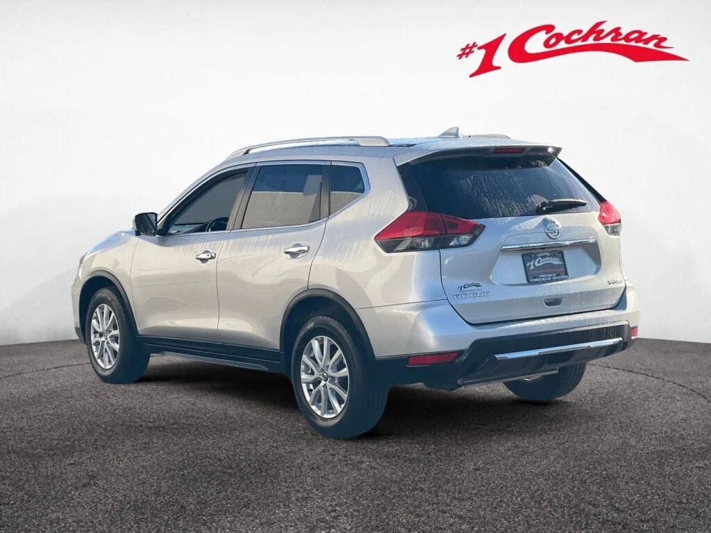 Used 2017 Brilliant Silver Nissan SV image 25
