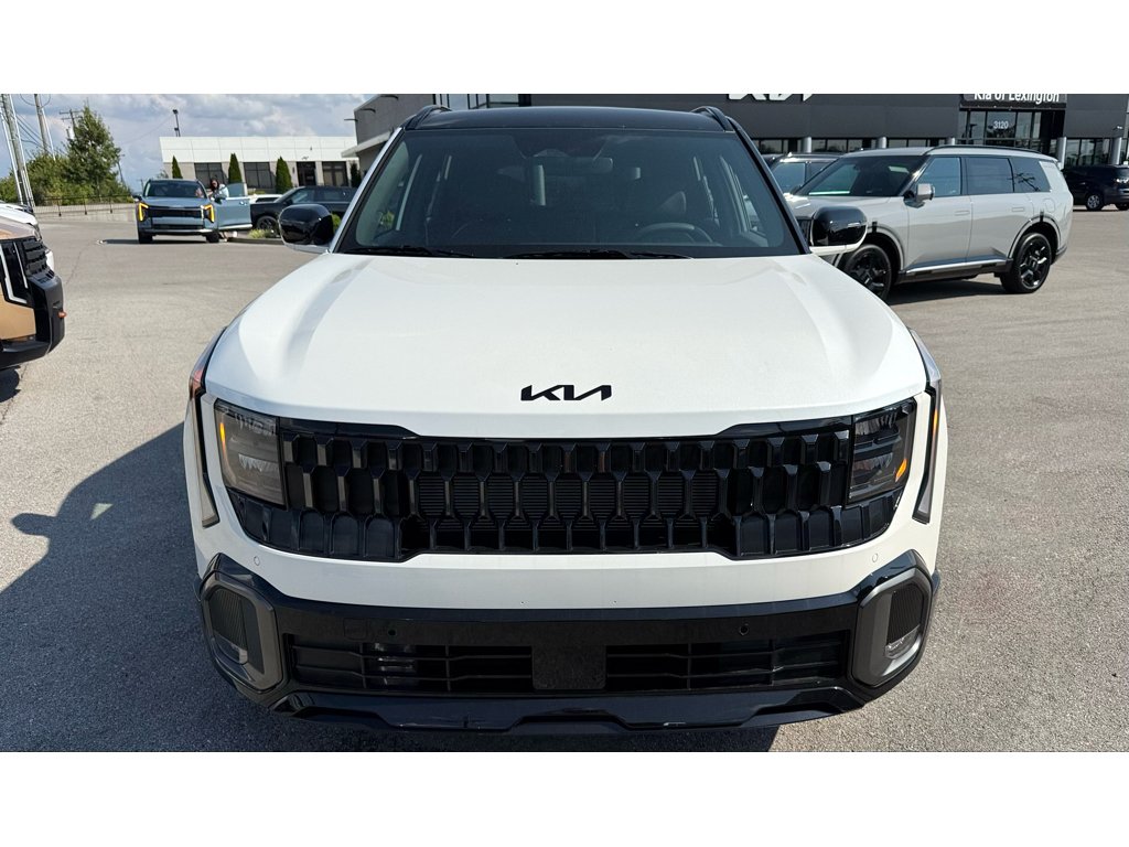 New 2027 Snow White Pearl / Black Roof Kia X-Line S image 28