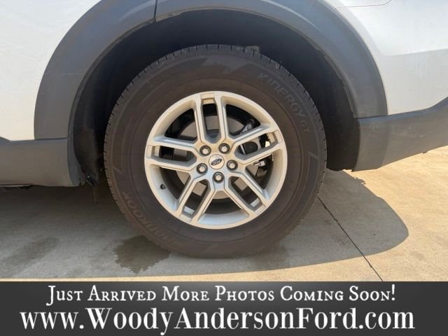 Used 2026 Star White Ford Active image 7