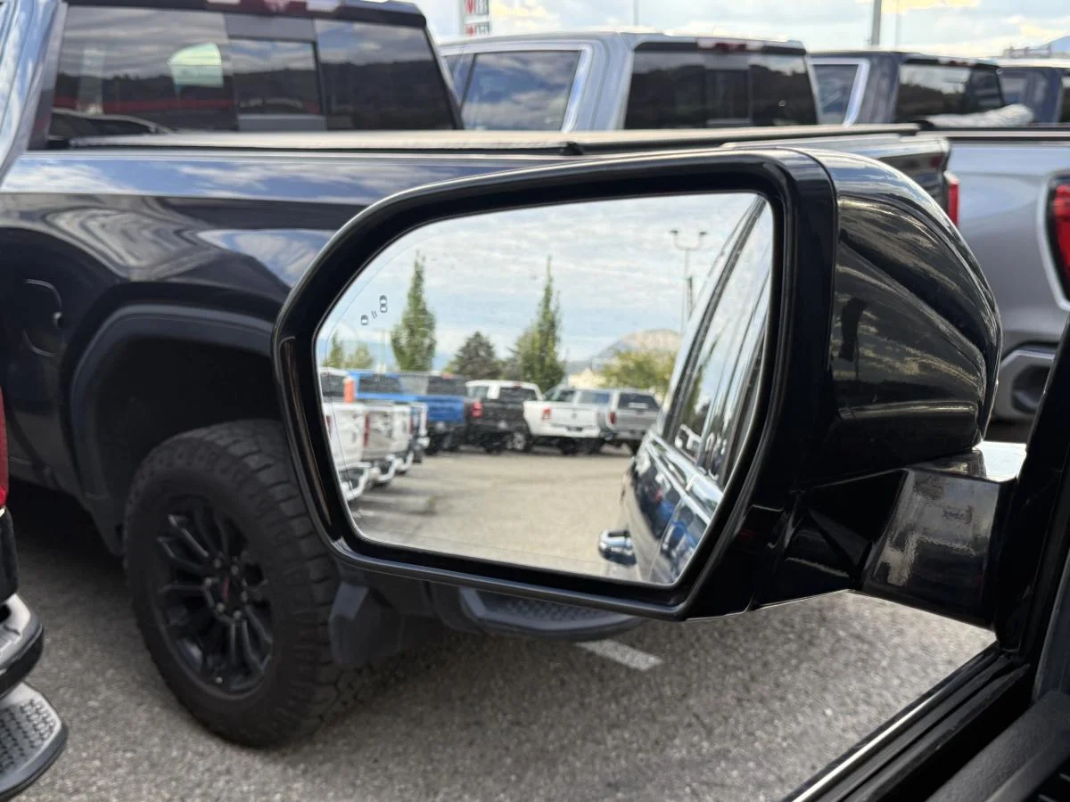 Used 2020 Blue Lincoln Reserve image 34