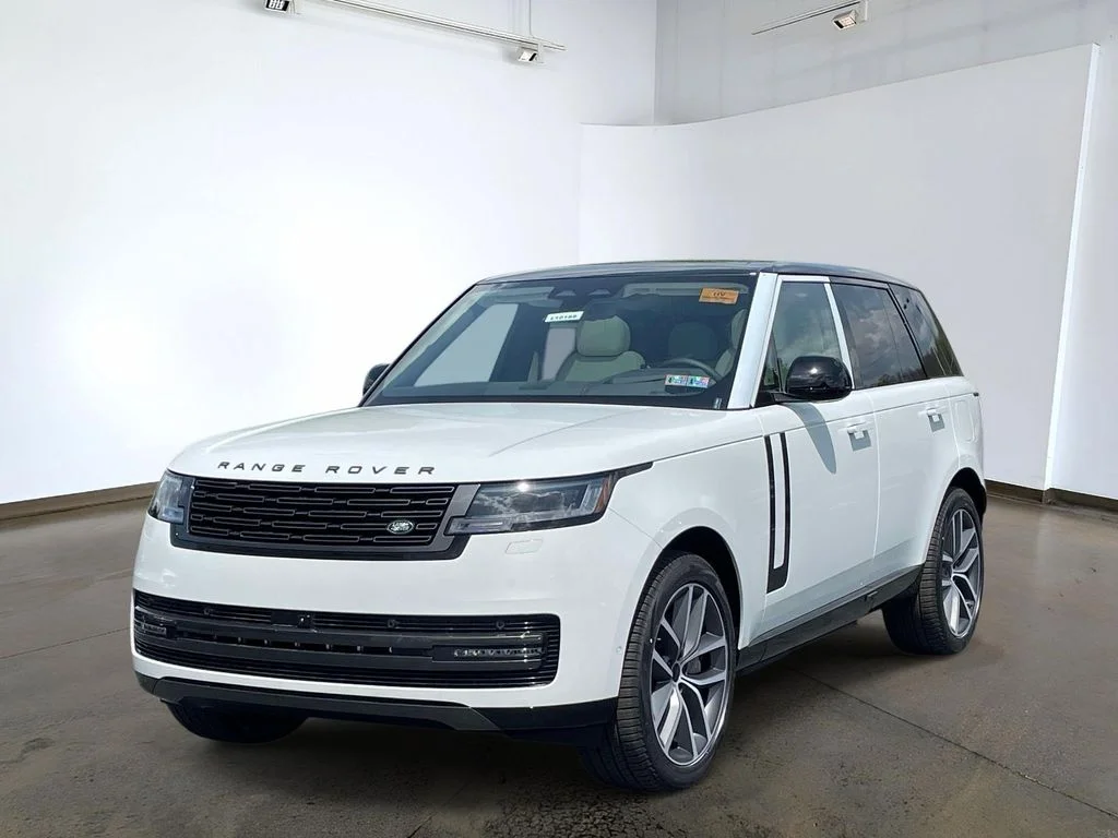 2026 Land Rover Range Rover 3.0 PHEV SE SWB's photo