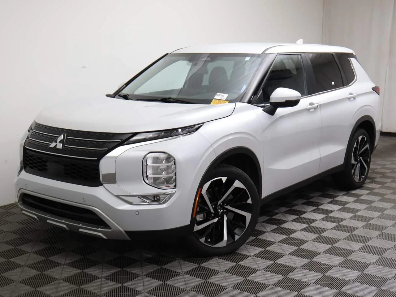2023 Mitsubishi Outlander