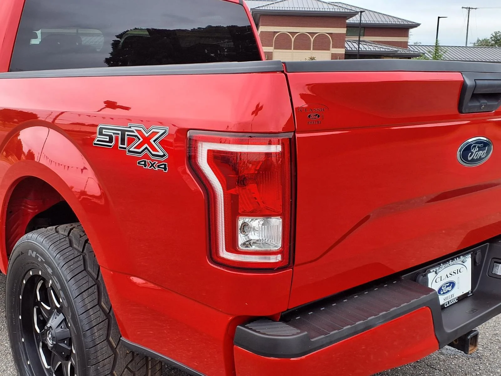 Used 2017 Race Red Ford XL image 18