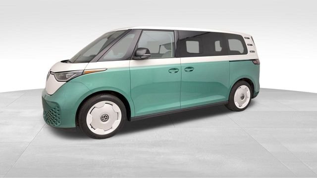 Certified Used 2025 Green Volkswagen 1st Edition image 8