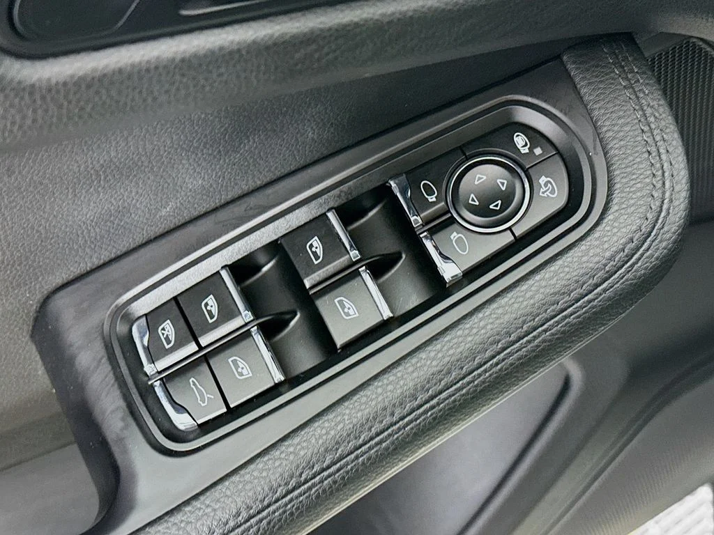 Certified Used 2018 White Porsche Sport Edition image 18