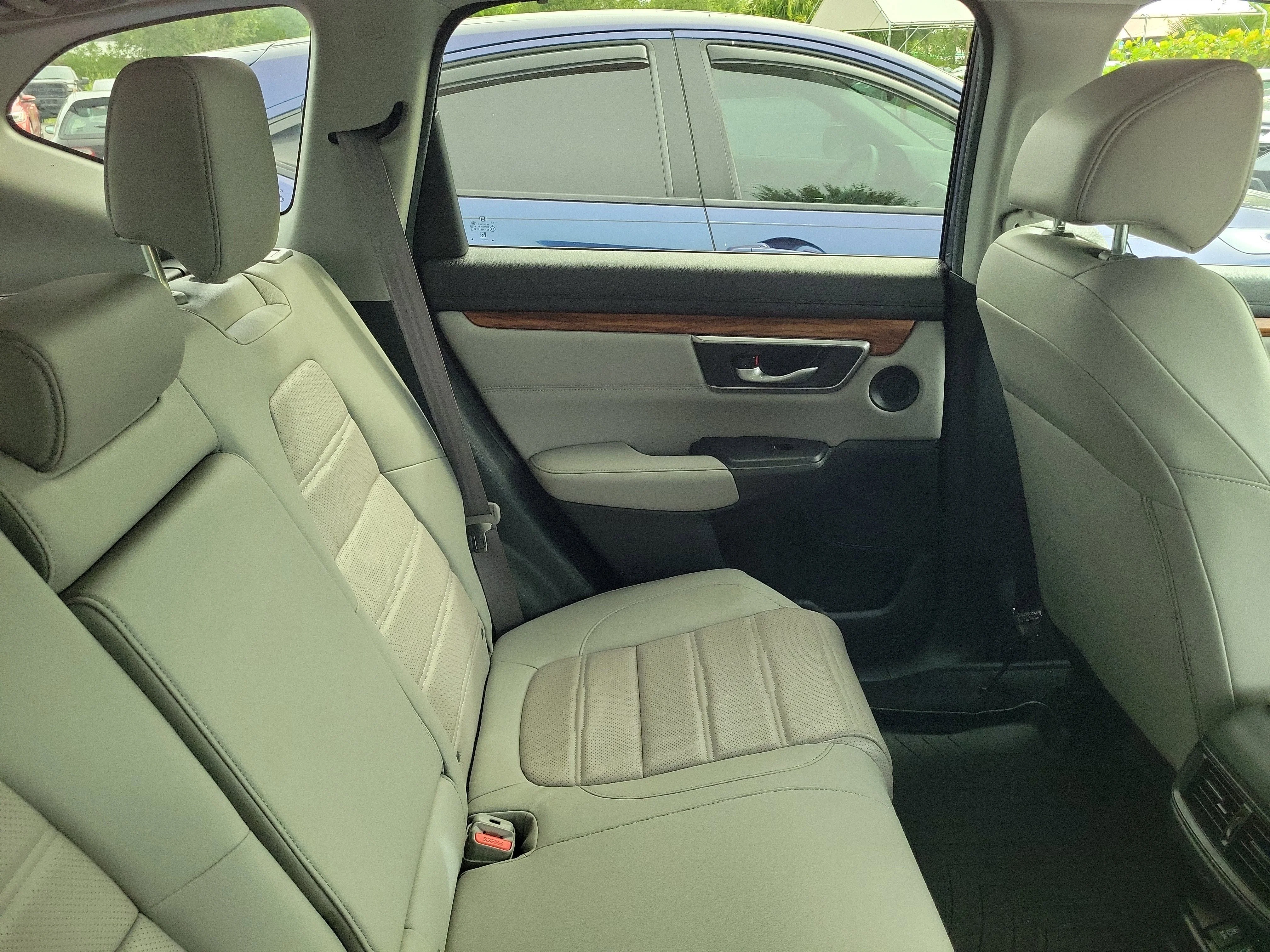 Used 2020 Gray Honda EX-L image 3