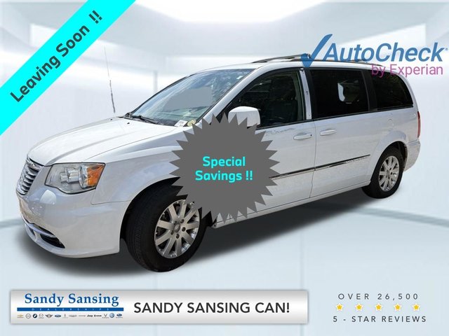 2016 Chrysler Town & Country Touring