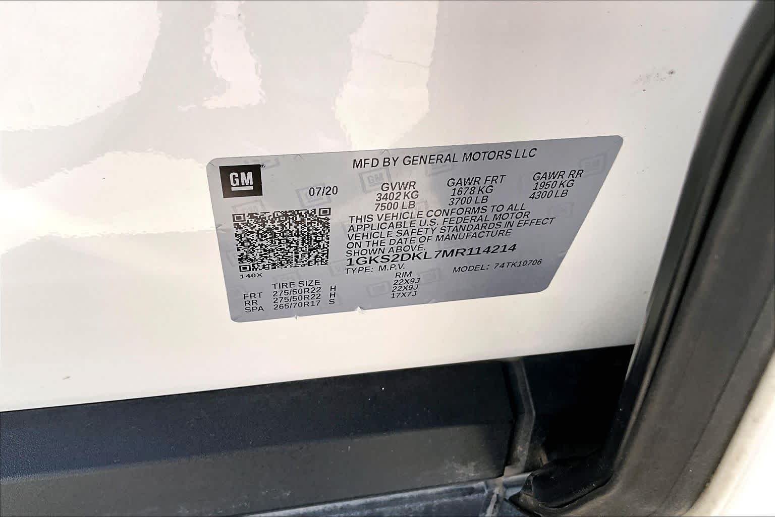 Used 2021 White Frost Tricoat GMC Denali image 33
