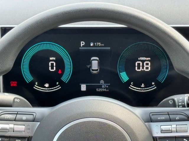 Used 2025 White Hyundai SEL image 18
