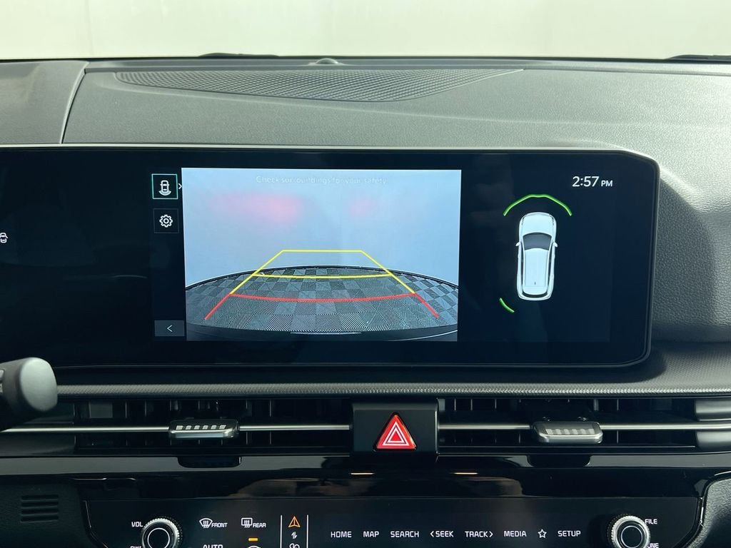 New 2026 Snow White Pearl Kia LX image 29