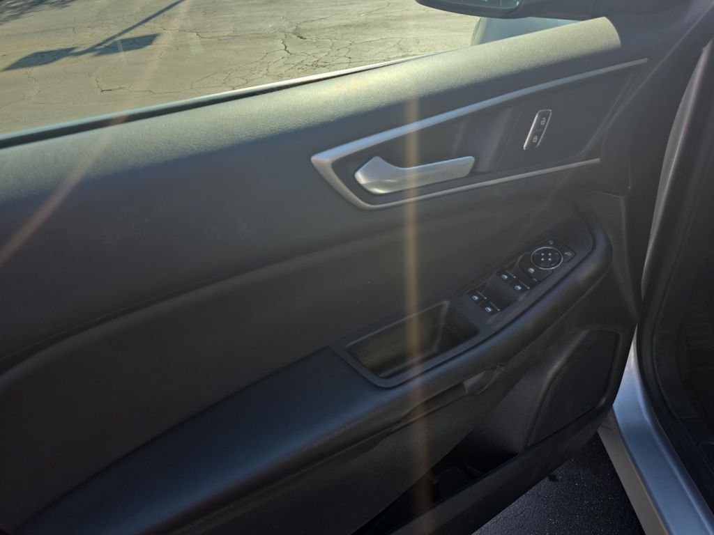 Used 2022 Silver Metallic Ford SEL image 20
