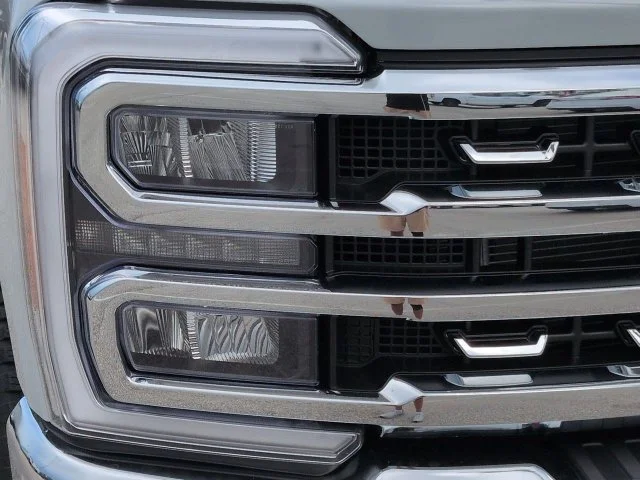 New 2026 Avalanche Ford F-250® Lariat® image 10