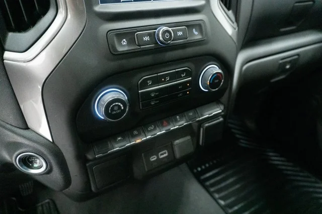 Used 2023 Black Chevrolet Custom image 30