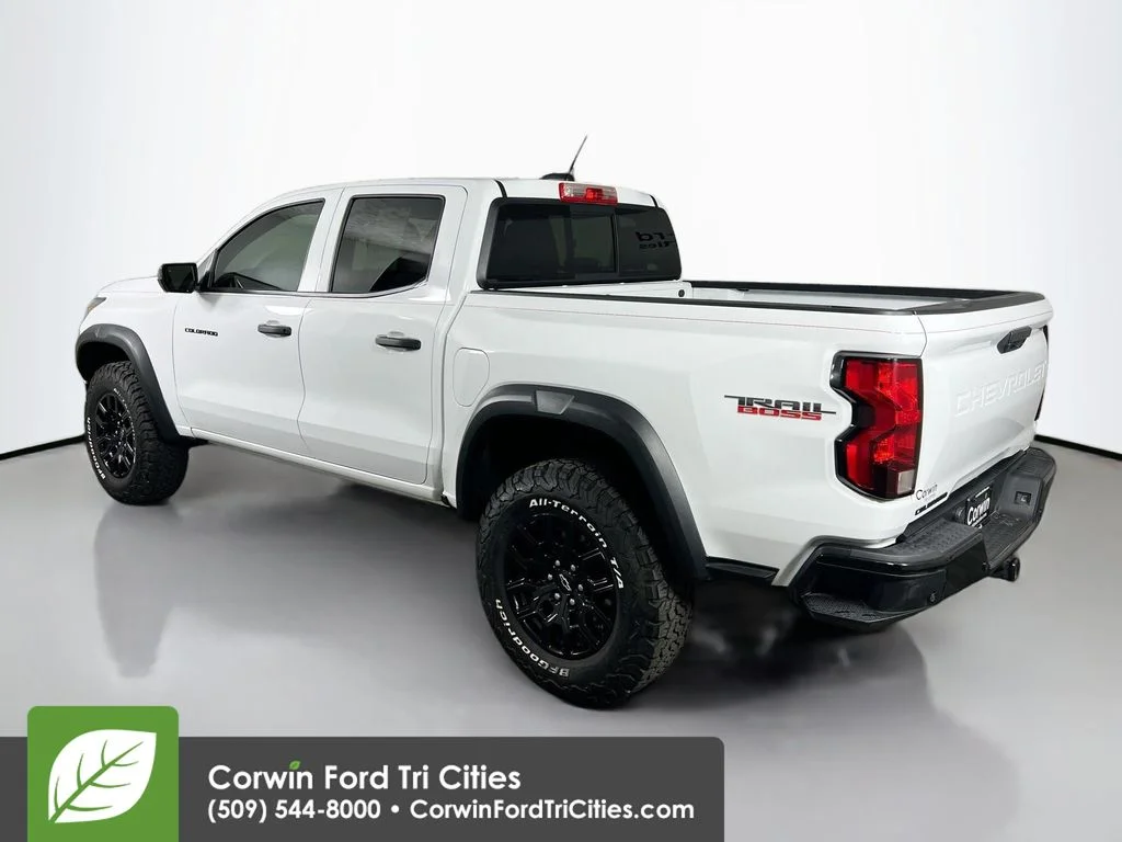 Used 2024 Summit White Chevrolet Trail Boss image 11