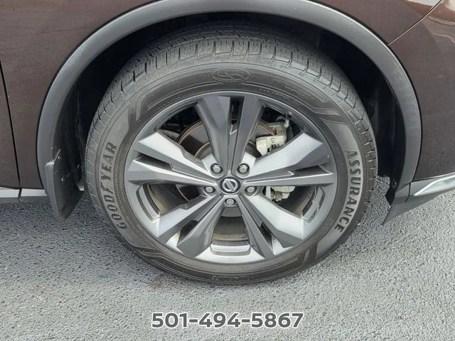 Used 2020 Brown Nissan Platinum image 19