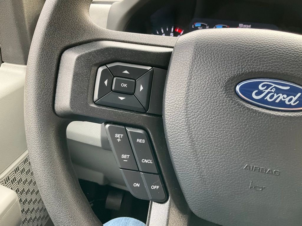 New 2026 Oxford White Ford E-350 SRW image 26
