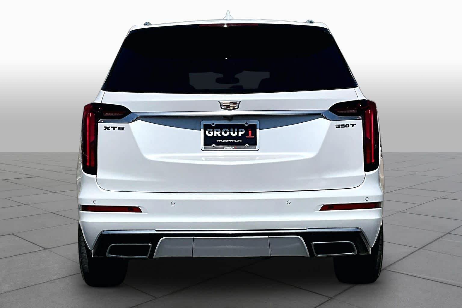 Pre-Owned 2024 Cadillac XT6 FWD Luxury