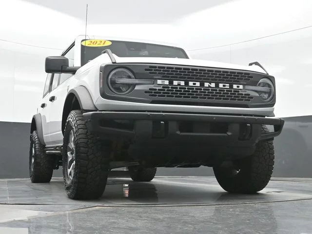 Used 2021 White Ford Badlands image 22